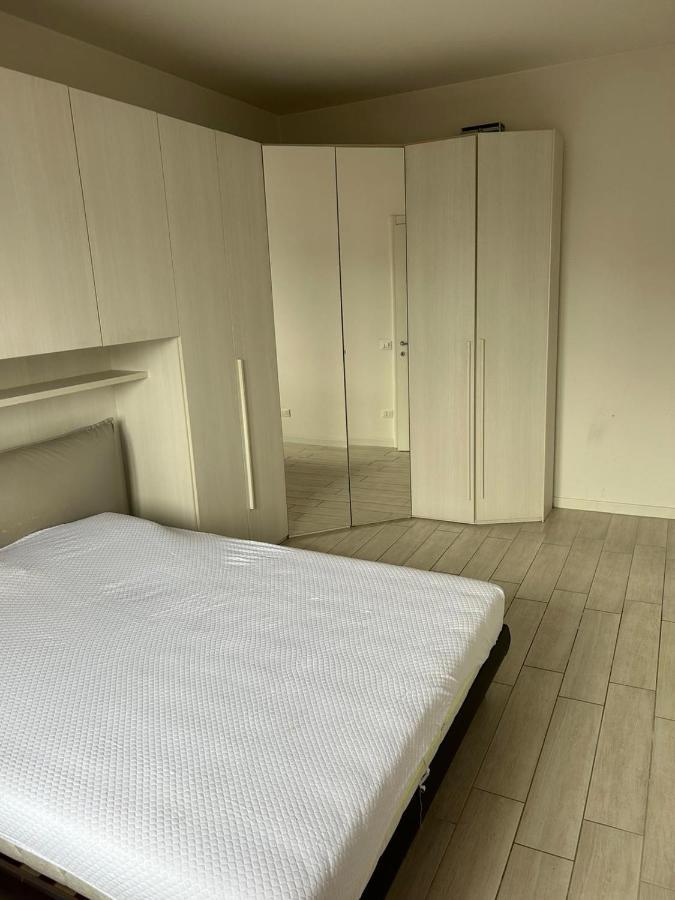Parkside Heaven Milano Affori Apartment Bagian luar foto